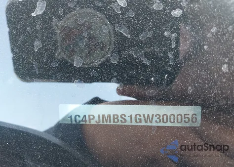 2016 Jeep Cherokee Trailhawk из США, поврежденный, VIN 1C4PJMBS1GW300056